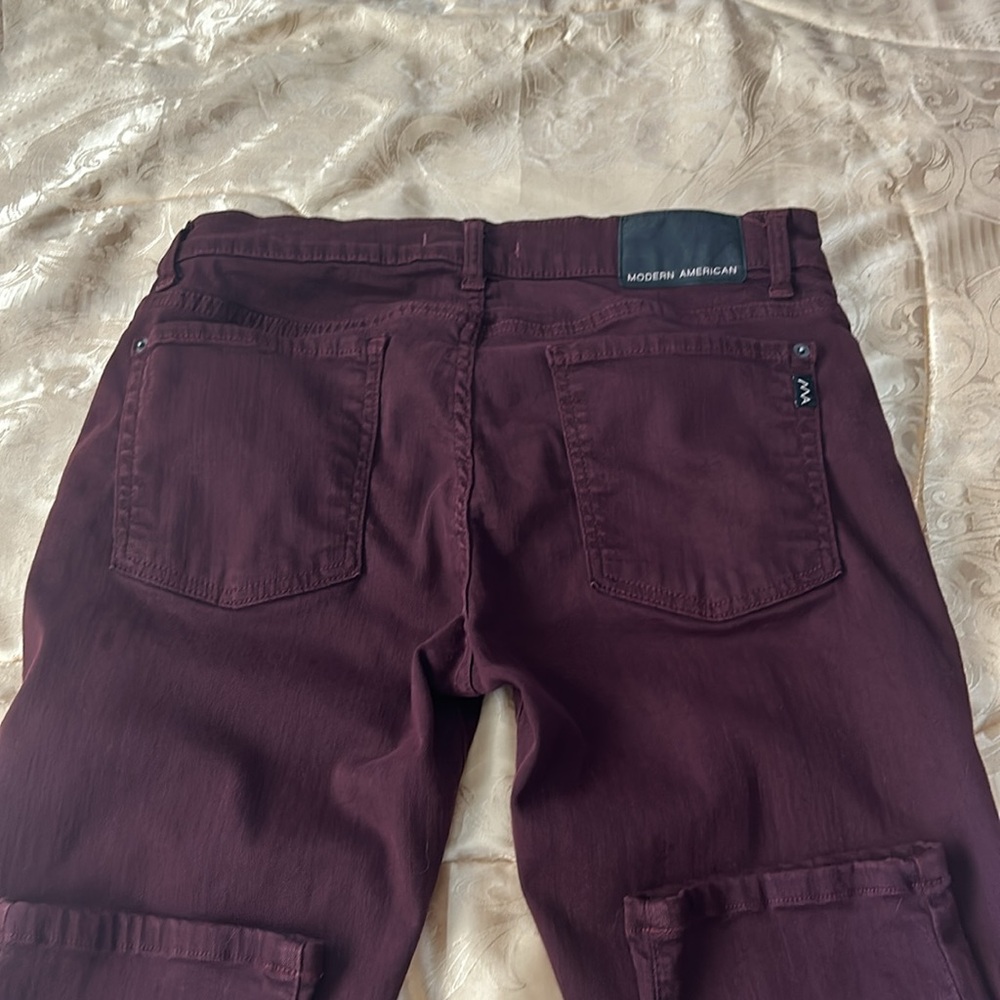 Modern American Men’s Slim Jeans. Purple/Red Color, Size 32x33 - Picture 6 of 7